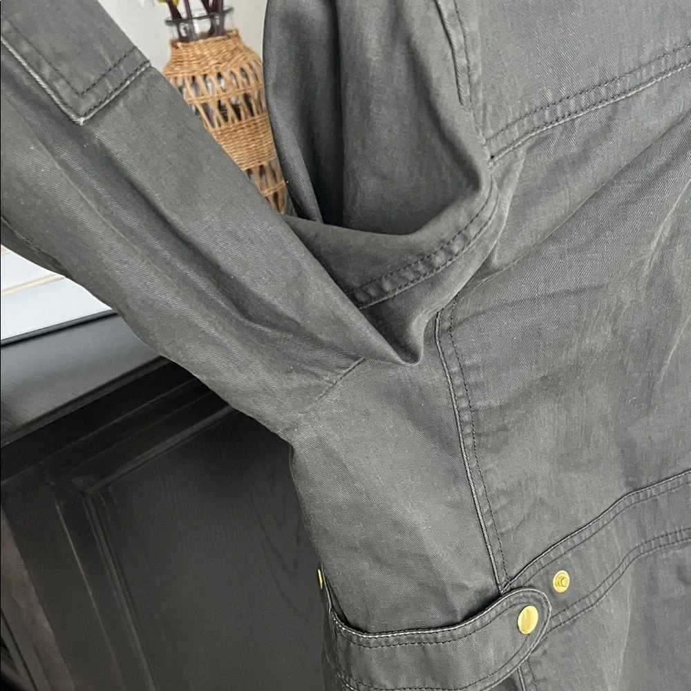 J.Crew Olive Women’s Relaxed Boyfriend Field Shirt with Gold Detail| Size L - Picture 5 of 7